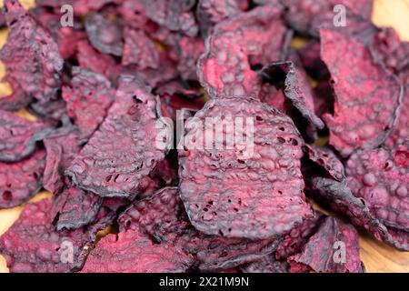 Root beet (Beta vulgaris), beetroot crisps Stock Photo