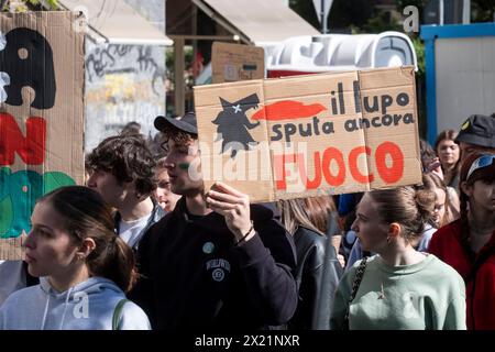 Milano, Italia. 19th Apr, 2024. Sciopero studentesco per il clima. L.go Cairoli-P.zza 24 maggio. - Cronaca - Milano, Italia - Venerd&#xec; 19 aprile 2024(Foto Alessandro Cimma/Lapresse) Student strike for the climate. Largo Cairoli-Piazza 24 May. - News - Milan, Italy - Friday 19 April 2024 (Photo Alessandro Cimma/Lapresse) Credit: LaPresse/Alamy Live News Stock Photo