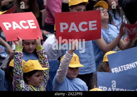 Vatican City, Vatican, 19 April 2024. Pope Francis meets the students of the National Italian Network of Peace Schools in the Paul VI hall at the Vatican. Maria Grazia Picciarella/Alamy Live News Stock Photo