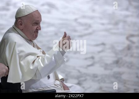 Vatican City, Vatican, 19 April 2024. Pope Francis meets the students of the National Italian Network of Peace Schools in the Paul VI hall at the Vatican. Maria Grazia Picciarella/Alamy Live News Stock Photo