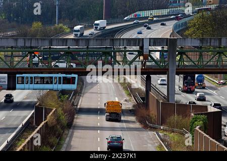 Wuppertal suspension railway crosses the A46 motorway at Sonnborner Kreuz, motorway junction, Wuppertal, North Rhine-Westphalia, Germany Stock Photo