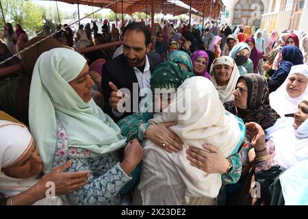 PDP President Mehbooba Mufti offers eid prayers at Hazratbal Shrine in Srinagar. Kashmir. Stock Photo