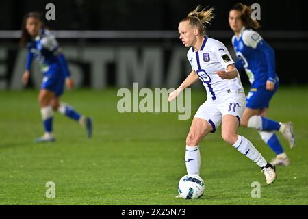 Gent, Belgium. 19th Apr, 2024. Sarah Wijnants (11) of Anderlecht pictured during a female soccer game between AA Gent Ladies and RSC Anderlecht on the 5th matchday in play off 1 of the 2023 - 2024 season of Belgian Lotto Womens Super League, on Friday 19 April 2024 in Gent, BELGIUM . Credit: sportpix/Alamy Live News Stock Photo