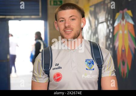 Danny Walker of Warrington Wolves arrives at the stadium before the Betfred Super League Round 8 match Warrington Wolves vs Leigh Leopards at Halliwell Jones Stadium, Warrington, United Kingdom, 20th April 2024  (Photo by Steve Flynn/News Images) Stock Photo