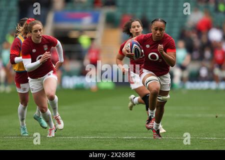 Twickenham, UK. 20th Apr, 2024. Sadia Kabeya of England Women warms up during the Womens' Six Nations match between England Women and Ireland Women at Twickenham Stadium, Twickenham, United Kingdom on 20 April 2024. Photo by Ken Sparks. Editorial use only, license required for commercial use. No use in betting, games or a single club/league/player publications. Credit: UK Sports Pics Ltd/Alamy Live News Stock Photo