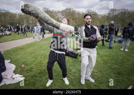 London, UK. 20th April, 2024. 420 Pro-Cannabis Celebrations in Hyde Park. Hundreds join the annual 4/20 meet-up in Hyde Park to commit an act of mass disobedience by smoking cannabis and its variants in a protest against the current laws criminalising recreational users. Credit: Guy Corbishley/Alamy Live News Stock Photo