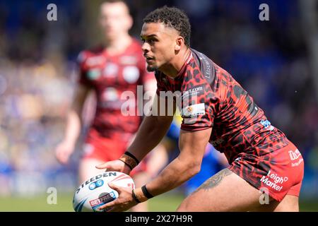 Warrington, UK. 20th Apr, 2024. Umyla Hanley of Leigh Leopards passes the ball during the Betfred Super League Round 8 match Warrington Wolves vs Leigh Leopards at Halliwell Jones Stadium, Warrington, United Kingdom, 20th April 2024 (Photo by Steve Flynn/News Images) in Warrington, United Kingdom on 4/20/2024. (Photo by Steve Flynn/News Images/Sipa USA) Credit: Sipa USA/Alamy Live News Stock Photo