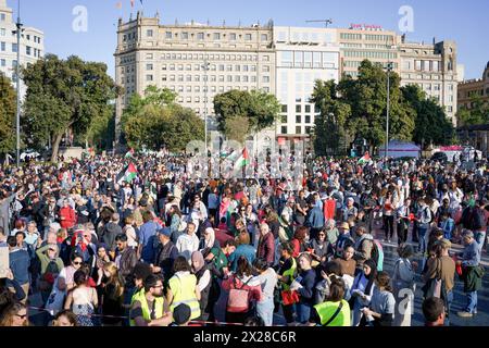 Barcelona, Spain. 20th Apr, 2024. Protesters gather at the city center during the demonstration. Thousands of people took part in demonstrations in solidarity with Palestine and Gaza in Barcelona and in Spain main cities, calling for an immediate ceasefire and stop bombings Palestine, and they are also against the support of western countries which help Israel. Credit: SOPA Images Limited/Alamy Live News Stock Photo