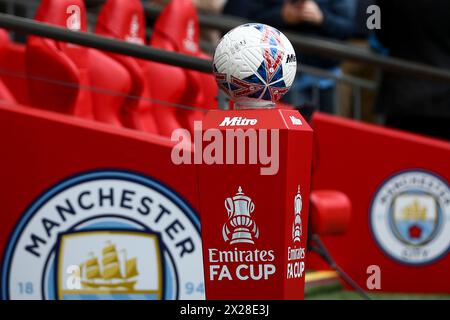 Wembley Stadium, London on Saturday 20th April 2024. The match ball during the FA Cup Semi Final match between Chelsea and Manchester City at Wembley Stadium, London on Saturday 20th April 2024. (Photo: Tom West | MI News) Credit: MI News & Sport /Alamy Live News Stock Photo