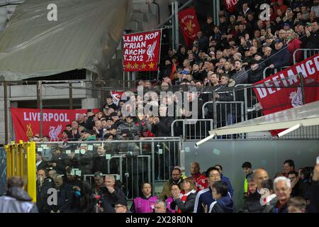 Bergamo, Italy. 20th Apr, 2024. Italy, Bergamo, april 18 2024: supporters of Liverpool wave the flags and show banners in the stands during soccer game Atalanta BC vs Liverpool, Europa League Quarter Final 2nd Leg Gewiss StadiumItaly, Bergamo, 2024 04 18: Atalanta BC vs Liverpool FC, Europa League 2023/2024 Quarter Final 2nd Leg at Gewiss Stadium (Photo by Fabrizio Andrea Bertani/Pacific Press) Credit: Pacific Press Media Production Corp./Alamy Live News Stock Photo