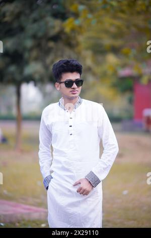 7580+ Best Bangladeshi  Boy Pictures | Free Handsome Boy & Beautiful Boy in the Bangladesh | Download Free hi-res Stock Images on Alamy Stock Photo