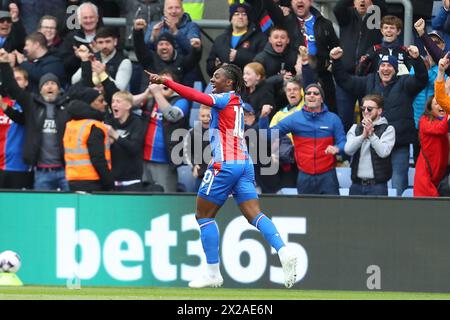 Selhurst Park, Selhurst, London, UK. 21st Apr, 2024. Premier League Football, Crystal Palace versus West Ham United; Eberechi Eze of Crystal Palace celebrates his goal in the 16th minute for 2-0. Credit: Action Plus Sports/Alamy Live News Stock Photo