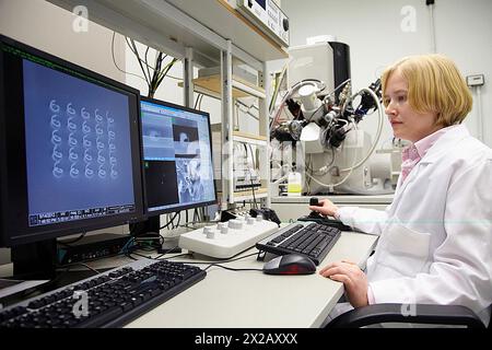 Focused-Ion-Beam FIB Nanofabrication Laboratory, Dual-Beam FIB, Helios NanoLabTM DualBeamTM, instrument combines high resolution imaging capabilities Stock Photo