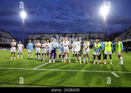 Salerno, Italy. 21st Apr, 2024. Fiorentina players celebrate at the end of the Serie A football match between US Salernitana and ACF Fiorentina at Arechi stadium in Salerno (Italy), April 21st, 2024. Credit: Insidefoto di andrea staccioli/Alamy Live News Stock Photo