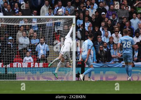 London, UK. 21st Apr, 2024. Coventry City Goalkeeper Bradley Collins pulls off a great save to prevent Marcus Rashford of Manchester United from scoring during the FA Cup Semi Final match between Coventry City and Manchester United at Wembley Stadium, London, England on 21 April 2024. Photo by Ken Sparks. Editorial use only, license required for commercial use. No use in betting, games or a single club/league/player publications. Credit: UK Sports Pics Ltd/Alamy Live News Stock Photo