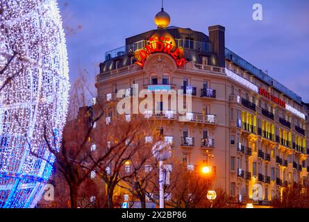 Christmas ornament, Paseo de La Concha, Hotel Londres, Donostia, San Sebastian, Gipuzkoa, Basque Country, Spain, Europe Stock Photo