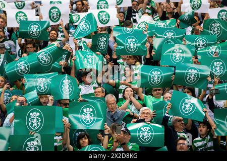 Lisbon, Portugal. 21st Apr, 2024. Sporting CP supporters hold placards during the Liga Portugal Betclic football match between Sporting CP and Vitoria SC at Alvalade Stadium. (Final score: Sporting CP 3 - 0 Vitoria SC) (Photo by Hugo Amaral/SOPA Images/Sipa USA) Credit: Sipa USA/Alamy Live News Stock Photo