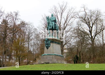 Equestrian statue of Herzog Ernst II, sculptural work by Gustav Eberlein, installed in 1899, in Hofgarten facing Schlossplatz, Coburg, Germany Stock Photo