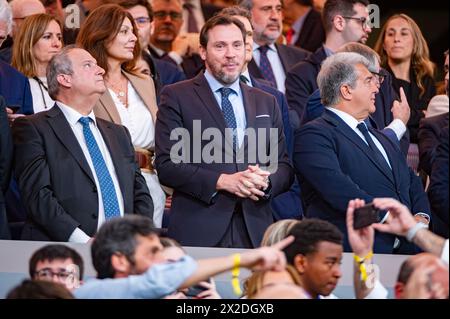 Madrid, Spain. 21st Apr, 2024. Jordi Hereu (L)(minister of Industry and Tourism), Oscar Puente (C), Minister of Transport of the Government of Spain, and Joan Laporta (R), president of FC Barcelona, seen during the La Liga EA Sports 2023/24 football match between Real Madrid vs FC Barcelona at Estadio Santiago Bernabeu. Real Madrid 3 : 2 FC Barcelona Credit: SOPA Images Limited/Alamy Live News Stock Photo