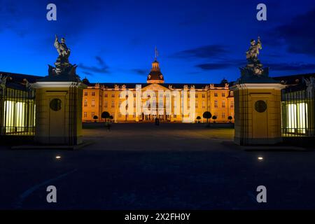 geography / travel, Germany, Baden-Wuerttemberg, Karlsruhe castle in the last daylight, Karlsruhe, ADDITIONAL-RIGHTS-CLEARANCE-INFO-NOT-AVAILABLE Stock Photo