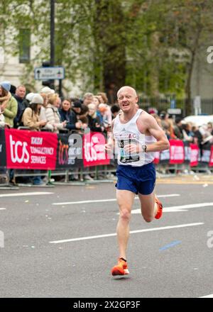 London, UK. 21st Apr, 2024. 21st April 2024, London, UK.  Event: 2024 London Marathon.  Caption:  Picture: Mark Dunn / Alamy Live News Credit: Mark Dunn Photography/Alamy Live News Stock Photo