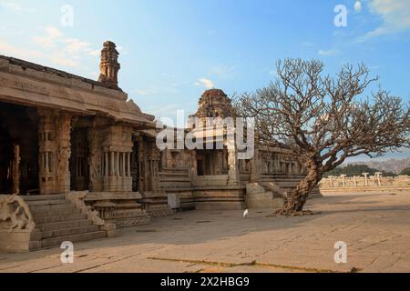 Ancient stone architecture ruins of the Vijaya Vitthala temple at Hampi, Karnataka, India. Stock Photo