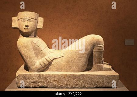 Mayan Chac Mool or Chacmool sculpture, reclining figure common to many mesoamerican pre hispanic cultures. Maya culture; from Chichen Itza, Mexico. Stock Photo