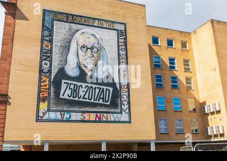 Mural of Billy Connolly, Glasgow comedian, on the wall of a block of flats near St Enoch centre, Glasgow, Scotland, UK Stock Photo