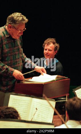 conductor Kurt Sanderling (1912-2011) and piano soloist Andras Schiff during a rehearsal for a concert of the Brahms piano concertos with the Philharmonia Orchestra in the Usher Hall as part of the Edinburgh International Festival on 22/08/1996 Stock Photo