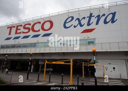 Slough, Berkshire, UK. 19th April, 2024. A Tesco Extra Supermarket in Slough, Berkshire. Credit: Maureen McLean/Alamy Stock Photo