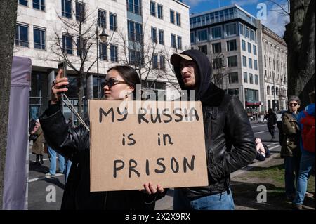 17.03.2024, Berlin, , Germany - Europe - Thousands of people (including many exiled Russians) protest in front of the Russian Embassy Unter den Linden Stock Photo