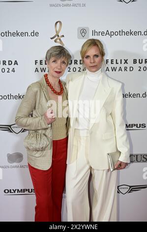 Anna Stieblich und Melanie Marschke bei der Verleihung des Felix Burda Award 2024 im Hotel Adlon Kempinski. Berlin, 21.04.2024 Stock Photo