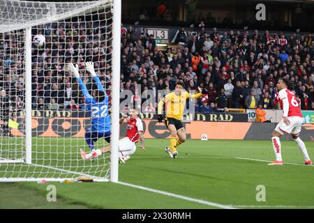 WOLVERHAMPTON, ENGLAND - APRIL 20: João Gomes of Wolverhampton Wanderers shoots buts fails to score during the Premier League match between Wolverhampton Wanderers and Arsenal FC at Molineux on April 20, 2024 in Wolverhampton, England.(Photo by MB Media/MB Media) Stock Photo