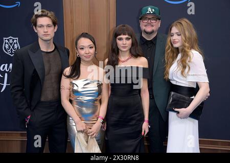 Damian Hardung, Andrea Guo, Martin Schreier, Harriet Herbig-Matten und Sonja Weißer bei der Premiere der Amazon Prime Video Serie Maxton Hall - Die Welt zwischen uns im Zoo Palast. Berlin, 22.04.2024 *** Damian Hardung, Andrea Guo, Martin Schreier, Harriet Herbig Matten and Sonja Weißer at the premiere of the Amazon Prime Video series Maxton Hall Die Welt zwischen uns at Zoo Palast Berlin, 22 04 2024 Foto:xF.xKernx/xFuturexImagex maxton 4434 Stock Photo