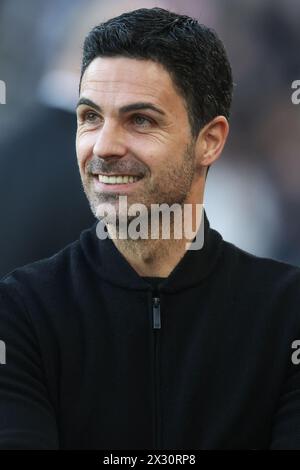 WOLVERHAMPTON, ENGLAND - APRIL 20: Mikel Arteta Manager of Arsenal during the Premier League match between Wolverhampton Wanderers and Arsenal FC at Molineux on April 20, 2024 in Wolverhampton, England.(Photo by MB Media/MB Media) Stock Photo