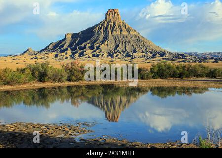 geography / travel, USA, Utah, Caineville, reflection of Factory Butte in pond, ADDITIONAL-RIGHTS-CLEARANCE-INFO-NOT-AVAILABLE Stock Photo