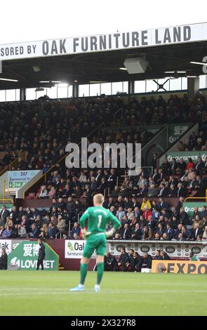 England and Everton goalkeeper Jordan Pickford looks upfield at Turf Moor. Burnley Football club who have been in the Premiership league since 2015/16 Stock Photo