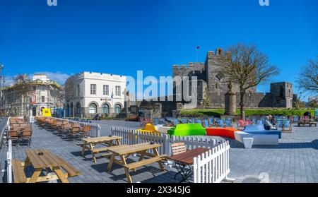 Castle Rushen and Market Square, Castletown, Isle of Man, England, UK Stock Photo