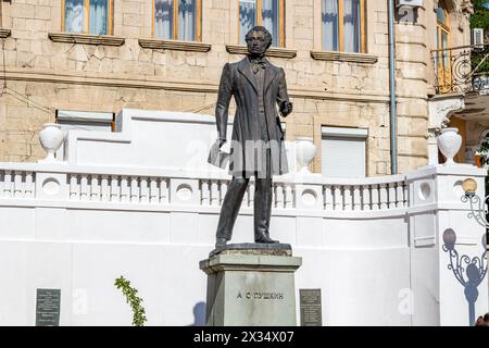 BAKHCHYSARAY, CRIMEA - SEPTEMBER 2014: City streets of Bakhchisaray. Monument to the poet Alexander Pushkin in Bakhchisaray Stock Photo