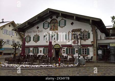 Oberammergau ist eine Gemeinde im oberbayerischen Landkreis Garmisch-Partenkirchen - sie liegt im Naturpark Ammergauer Alpen. Der gleichnamige Hauptort ist Sitz der Gemeindeverwaltung. Foto: Hotel Alte Post *** Oberammergau is a municipality in the Upper Bavarian district of Garmisch Partenkirchen and is located in the Ammergau Alps Nature Park The main town of the same name is the seat of the municipal administration Foto Hotel Alte Post Stock Photo