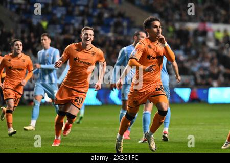 Fabio Carvalho (45 Hull City) celebrates after scoring teams second goal from penalty spot during the Sky Bet Championship match between Coventry City and Hull City at the Coventry Building Society Arena, Coventry on Wednesday 24th April 2024. (Photo: Kevin Hodgson | MI News) Credit: MI News & Sport /Alamy Live News Stock Photo