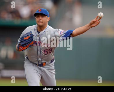 San Francisco, United States. 24th Apr, 2024. New York Mets pitcher Sean Manaea throws against the San Francisco Giants in the first inning at Oracle Park on Wednesday, April 24, 2024, in San Francisco. (Photo by Jane Tyska/Bay Area News Group/TNS/Sipa USA) Credit: Sipa USA/Alamy Live News Stock Photo