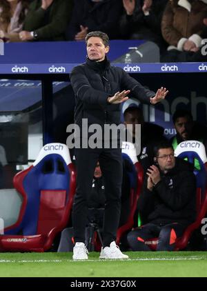 London, UK. 24th Apr, 2024. Oliver Glasner manager of Crystal Palace during the Premier League match at Selhurst Park, London. Picture credit should read: David Klein/Sportimage Credit: Sportimage Ltd/Alamy Live News Stock Photo