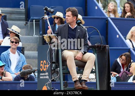 Barcelona, Spain. 21st Apr, 2024. tennis judge of the Final match on day seven of the Barcelona Open Banc Sabadell at Real Club De Tenis Barcelona on April 21, 2024 in Barcelona, Spain Credit: DAX Images/Alamy Live News Stock Photo