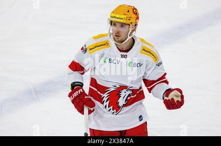 Lausanne HC Stürmer und Topskorer Robin Kovacs während dem Playoffqualifkationsspiel gegen den EHC Kloten. (Kloten, Schweiz, 20.09.2022) Stock Photo