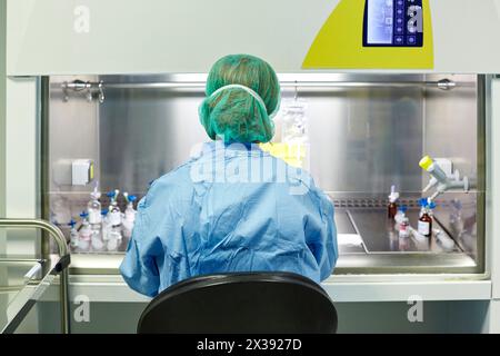 Preparation of drugs in laminar flow hood, epidural anesthesia, Clean room, Pharmacy, Hospital Donostia, San Sebastian, Gipuzkoa, Basque Country, Spai Stock Photo