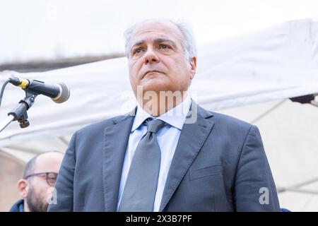 Rome, Italy. 25th Apr, 2024. Roberto Salis, the father of Ilaria Salis, the Italian woman detained in prison in Hungary, speaks from the stage at Porta San Paolo in Rome, on the occasion of Liberation Day (Photo by Matteo Nardone/Pacific Press/Sipa USA) Credit: Sipa USA/Alamy Live News Stock Photo