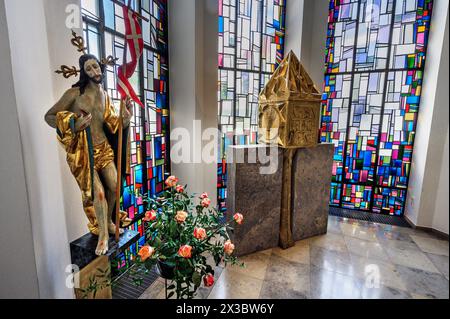 Coloured window and figure of Jesus with bouquet of roses, Crescentia Monastery Church, Kaufbeuern, Allgaeu, Swabia, Bavaria, Germany Stock Photo