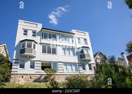 Cremorne Point on Sydney lower north shore, beside the walking path are ...