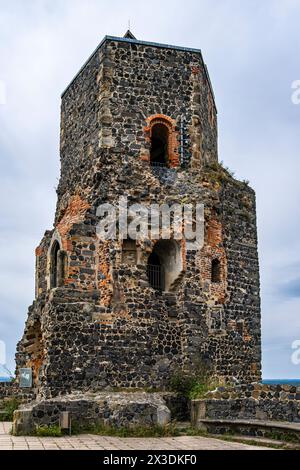 Stolpen Castle, partial ruin of a medieval hilltop castle, later a palace and a fortress, founded on the basalt hill of Stolpen, Saxony, Germany. Stock Photo